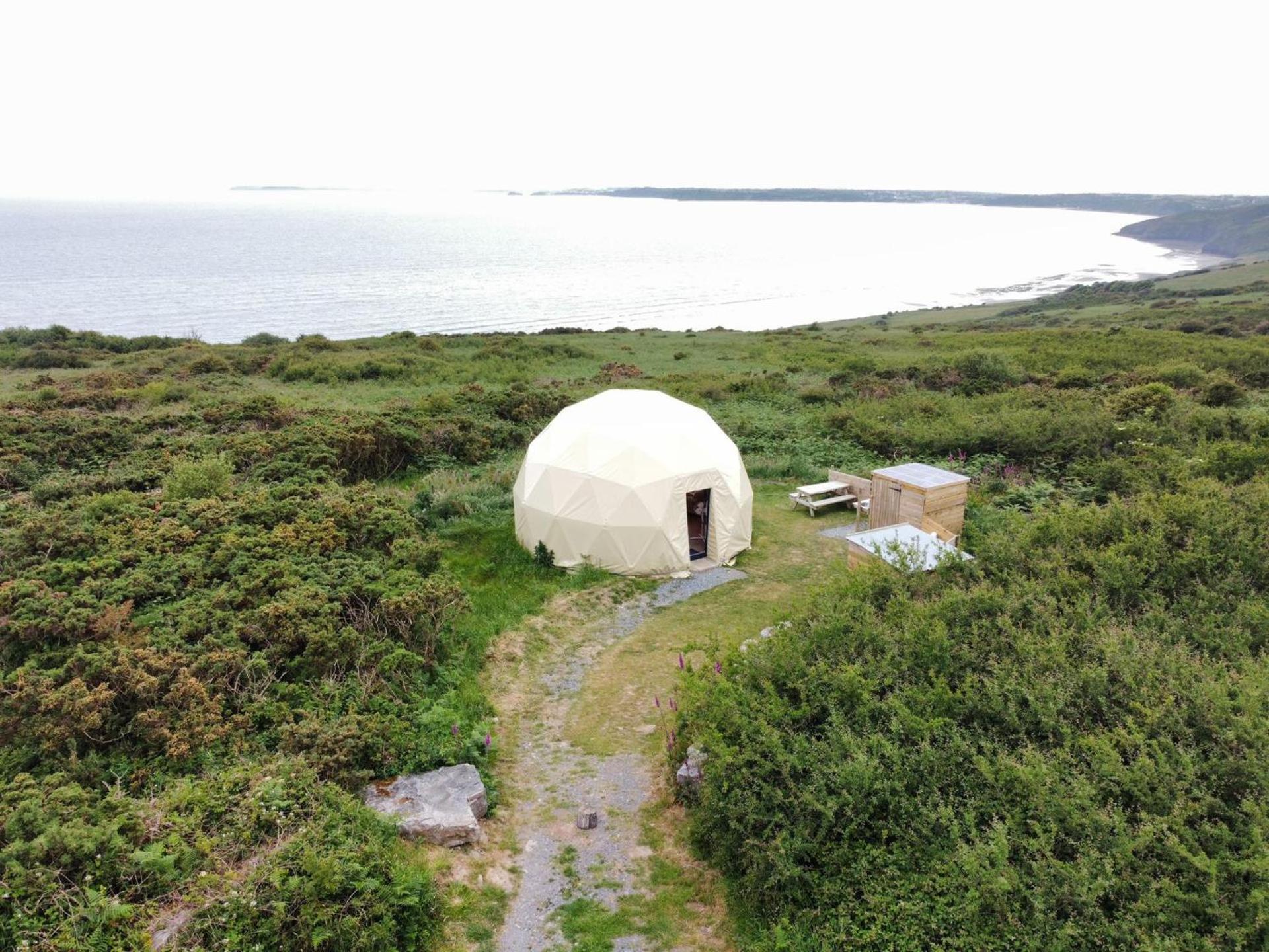 Geodome With Sea Views Near Pendine Villa Buitenkant foto