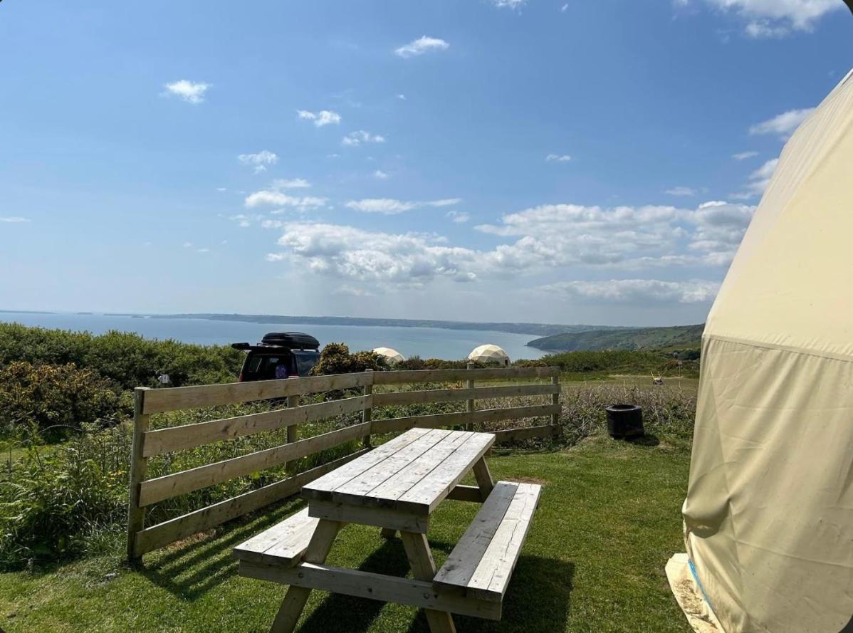 Geodome With Sea Views Near Pendine Villa Buitenkant foto