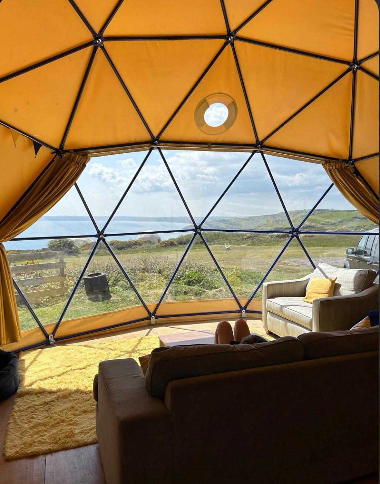 Geodome With Sea Views Near Pendine Villa Buitenkant foto