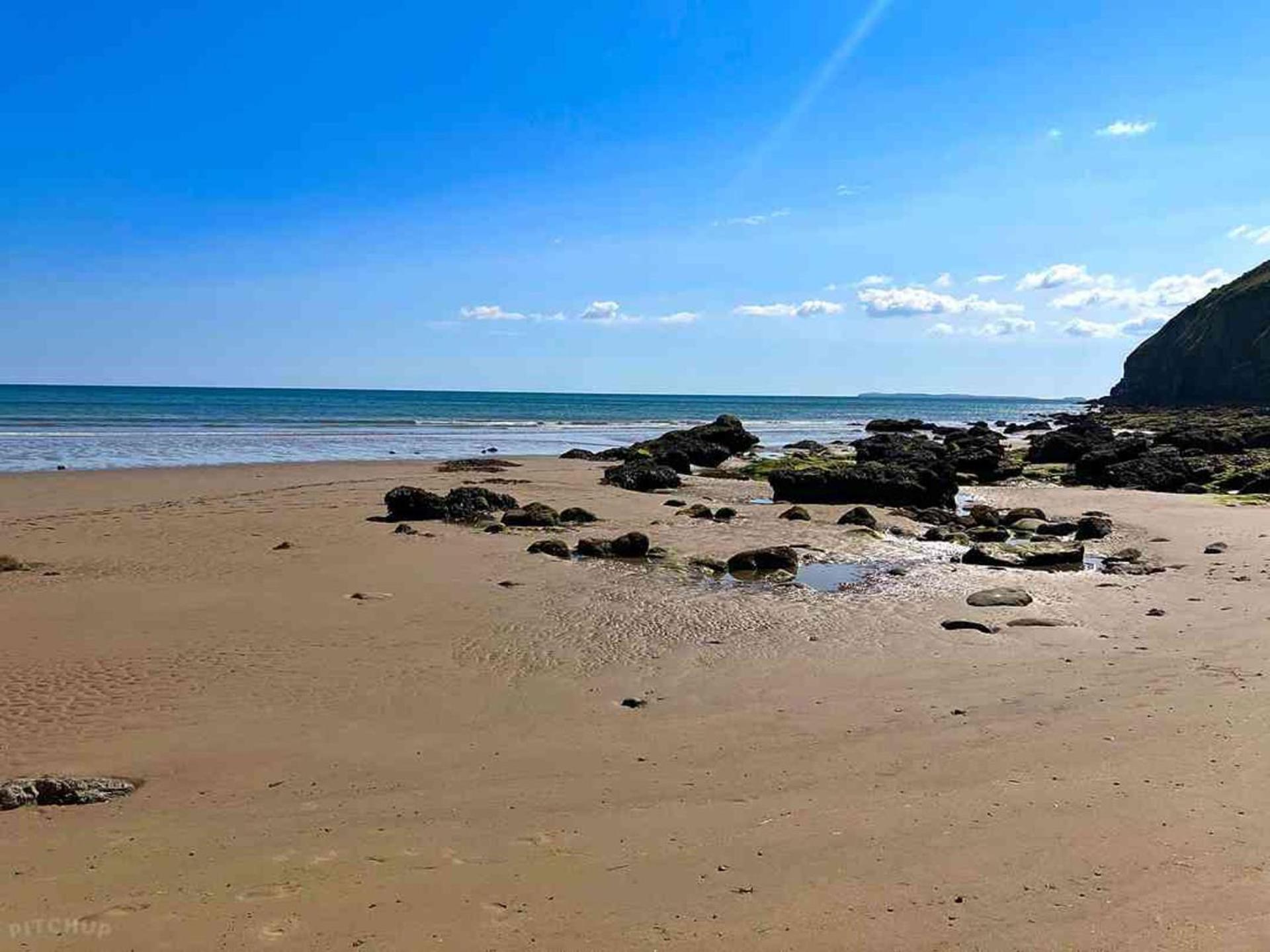 Geodome With Sea Views Near Pendine Villa Buitenkant foto