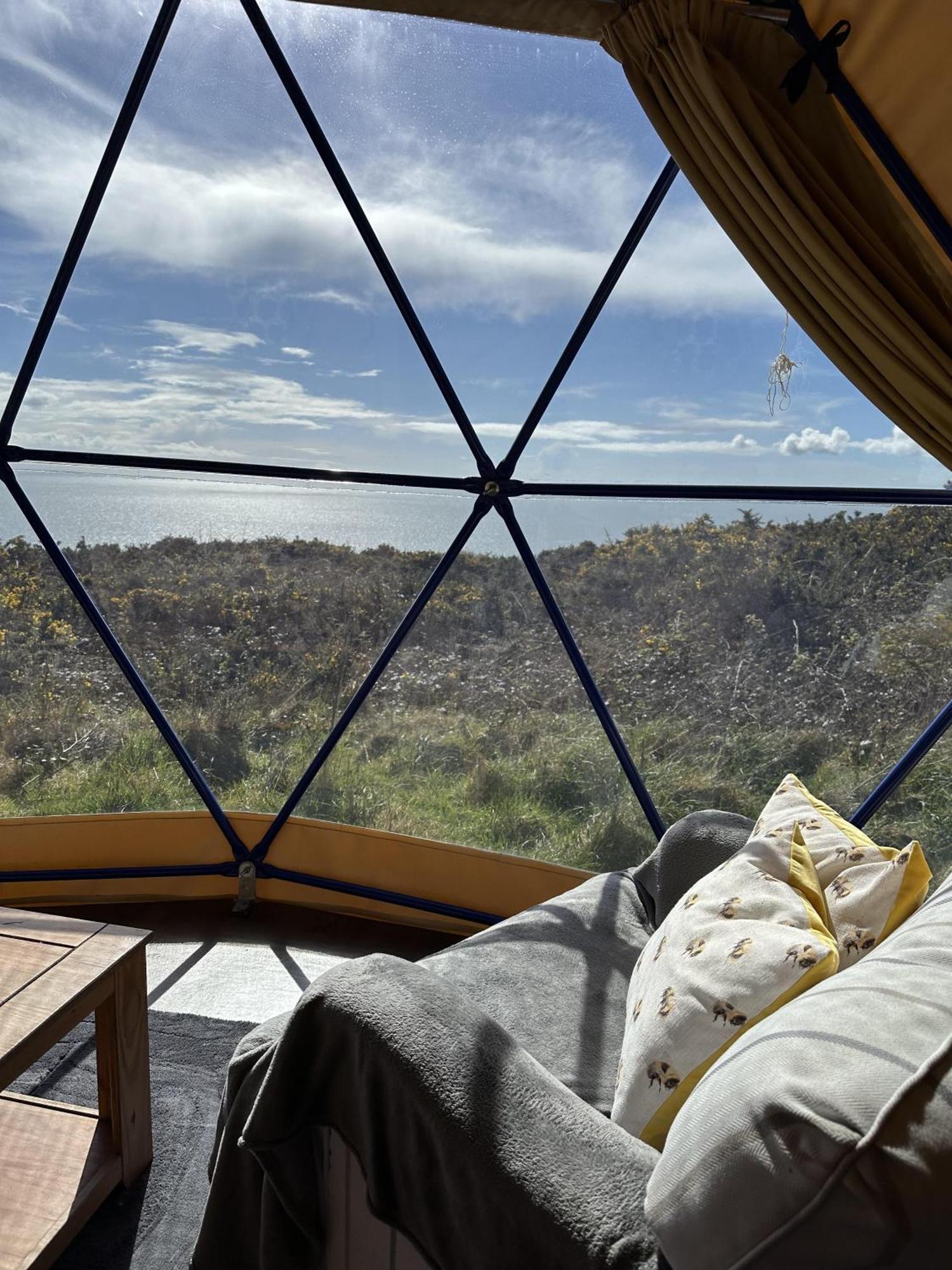 Geodome With Sea Views Near Pendine Villa Buitenkant foto